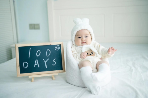 西安宝宝多大开始攒肚子